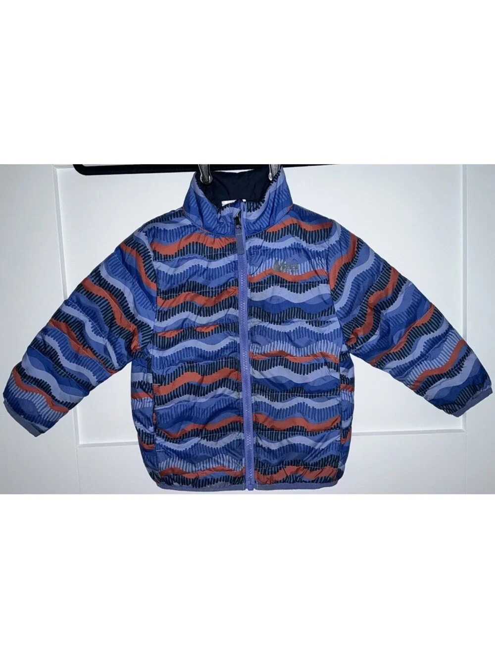 Kids REI Co-Op Down Reversible Puffer Jacket Warm Size 3T Black Blue Stripes